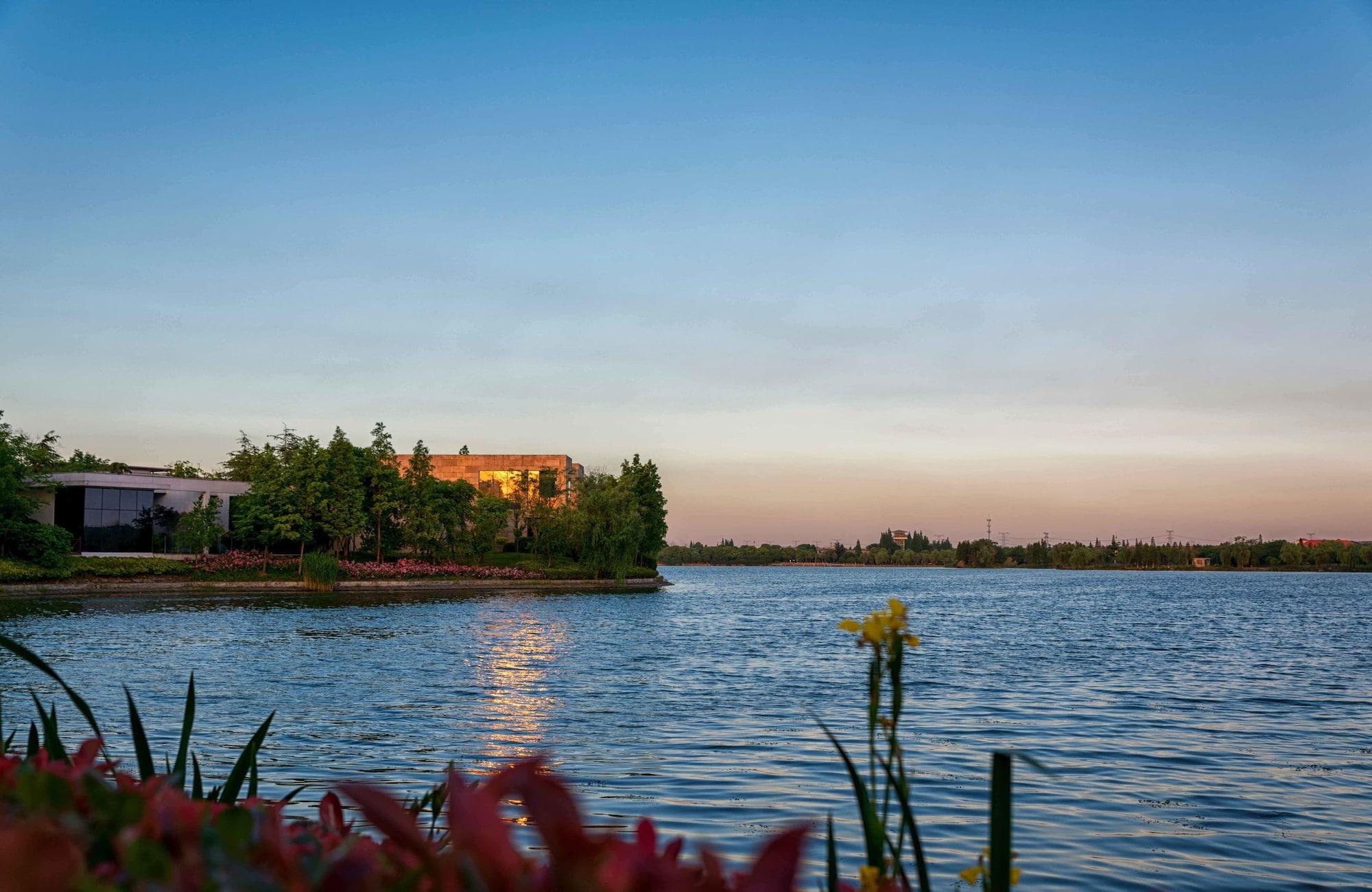 Citic Pacific Zhujiajiao Jin Jiang Hotel Qingpu Екстериор снимка