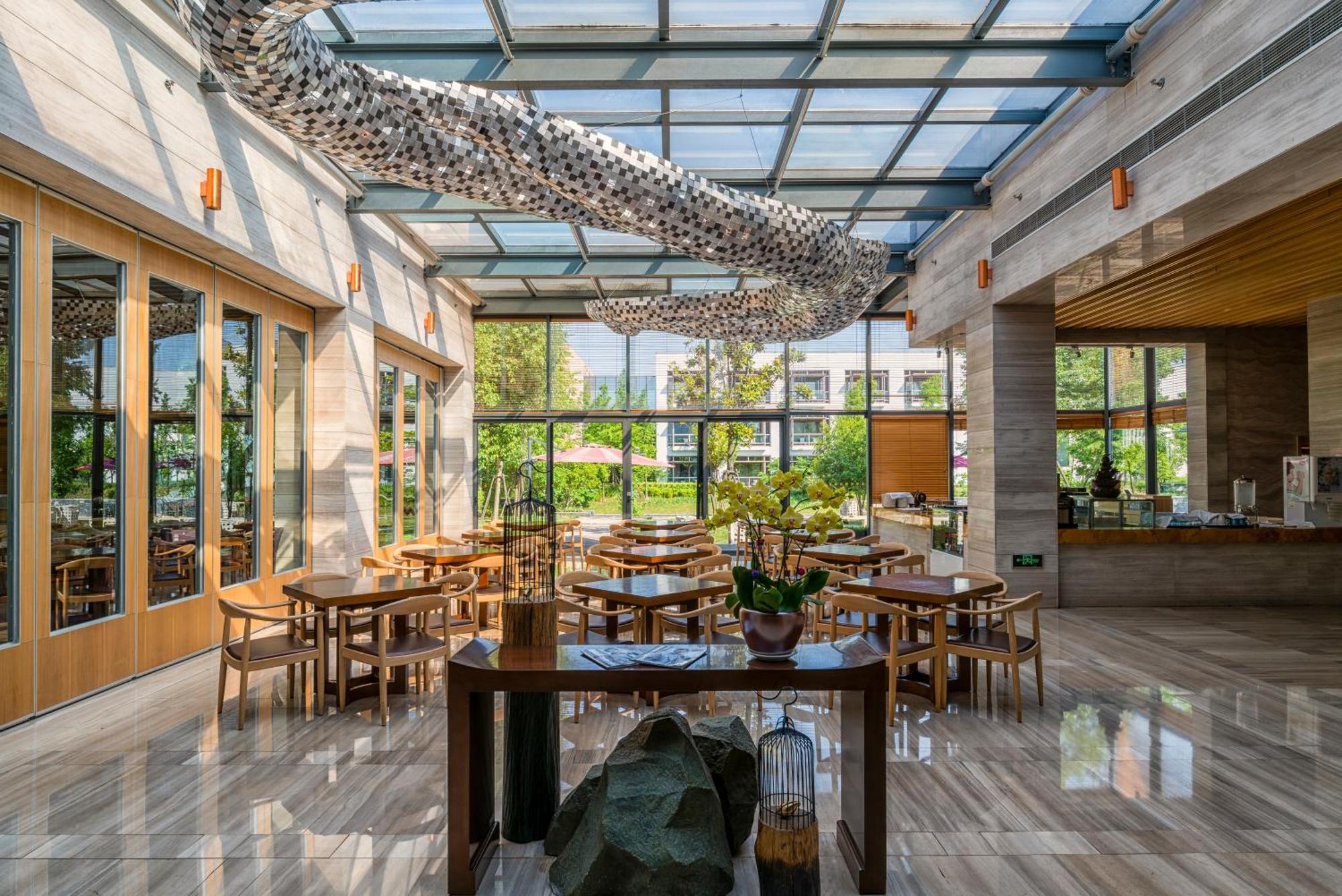 Citic Pacific Zhujiajiao Jin Jiang Hotel Qingpu Екстериор снимка